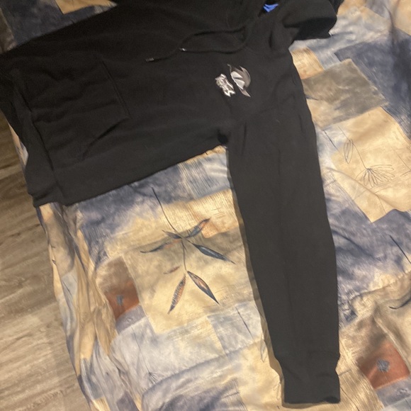 Limited edition Raptors hoodie - Picture 3 of 4